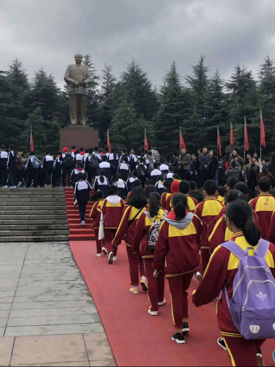 江南大學(xué)附屬實(shí)驗(yàn)中學(xué)韶山研學(xué)旅行_湖南研學(xué)旅行網(wǎng)