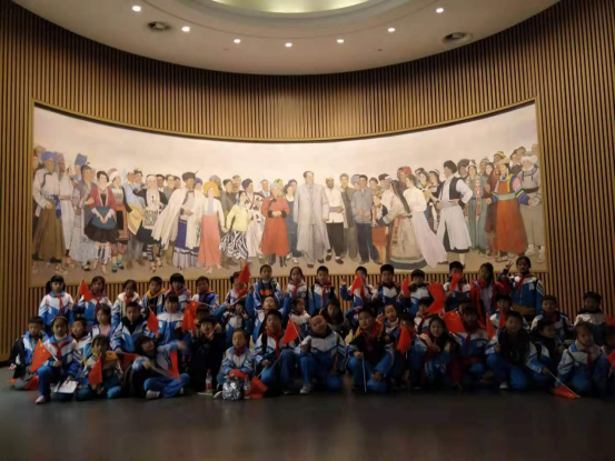 萍鄉(xiāng)市田家炳中學(xué)韶山主題研學(xué)旅行_湖南研學(xué)旅行網(wǎng)